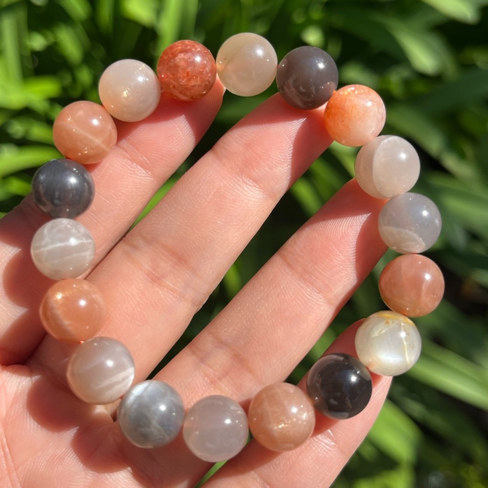 10.5mm‎ stretchable flashy Multistone bracelet